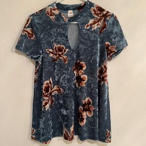 I JOAH Floral Green Blouse